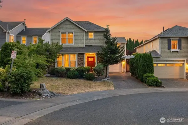 17252 NE 119th Way, Redmond, WA 98052