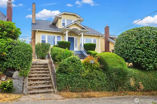 2518 30th Avenue S, Seattle, WA 98144