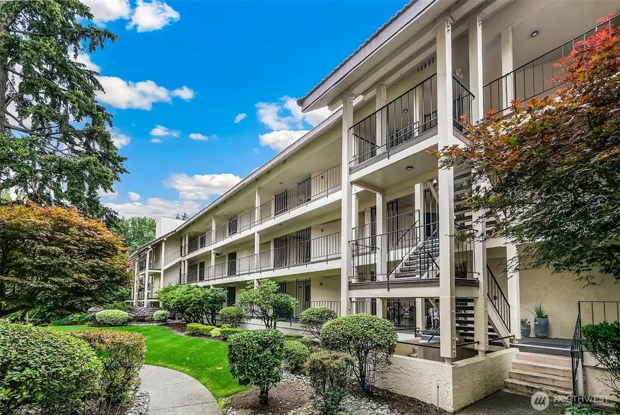 16929 Inglewood Road Ne #C302, Kenmore, WA 98028 - #3