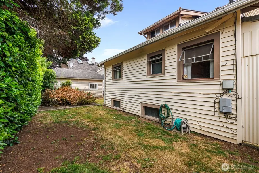 4317 SW Charlestown Street, Seattle, WA 98116 - #3