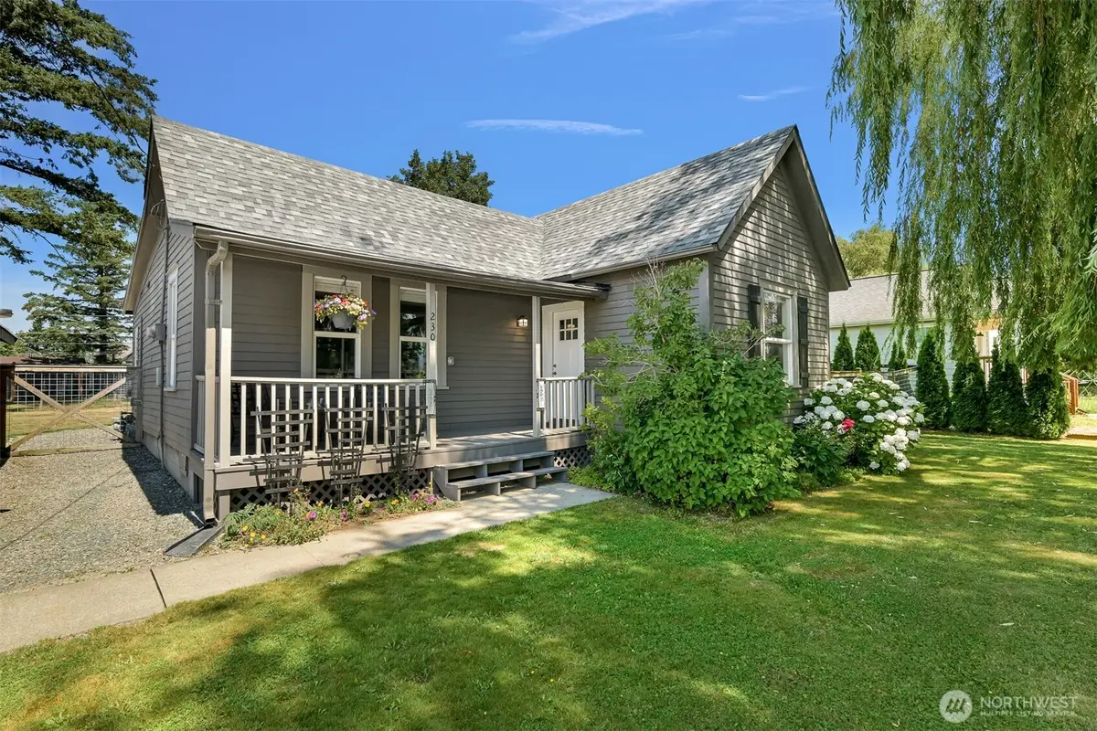 230 Vancouver Street, Sumas, WA 98295 - #1