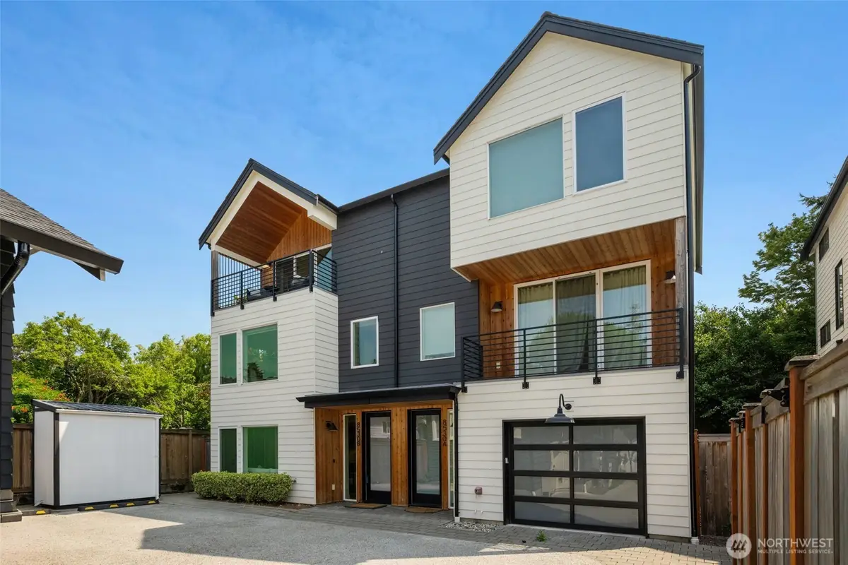 8530 13th Avenue Nw #B, Seattle, WA 98117 - #1