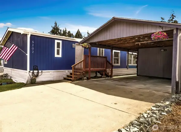 5202 90th Street Ct #76, Tacoma, WA 98446