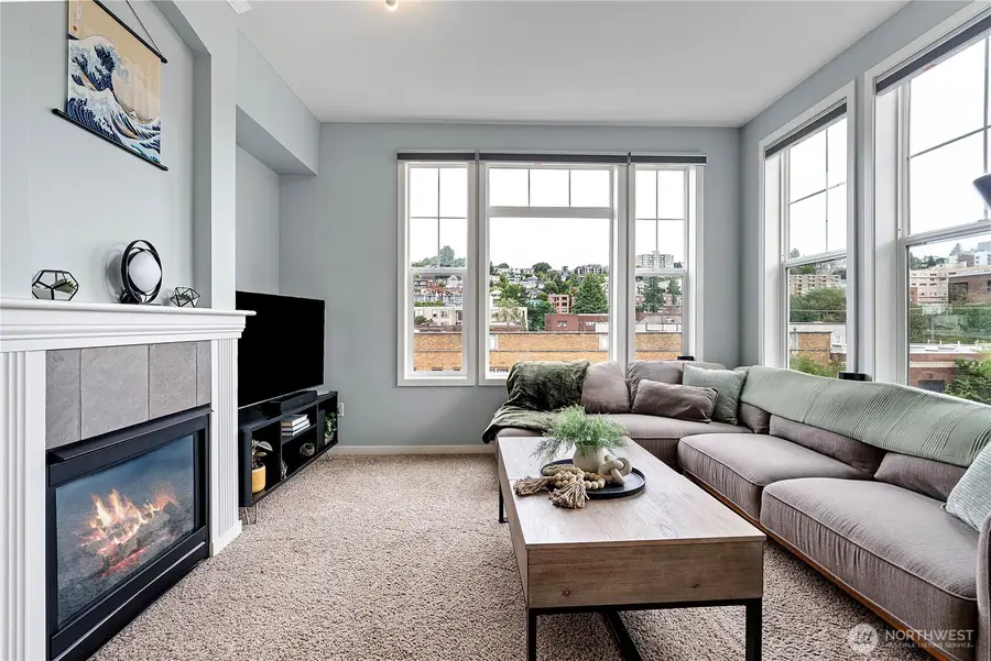 530 4th Avenue W #503, Seattle, WA 98119 - #2
