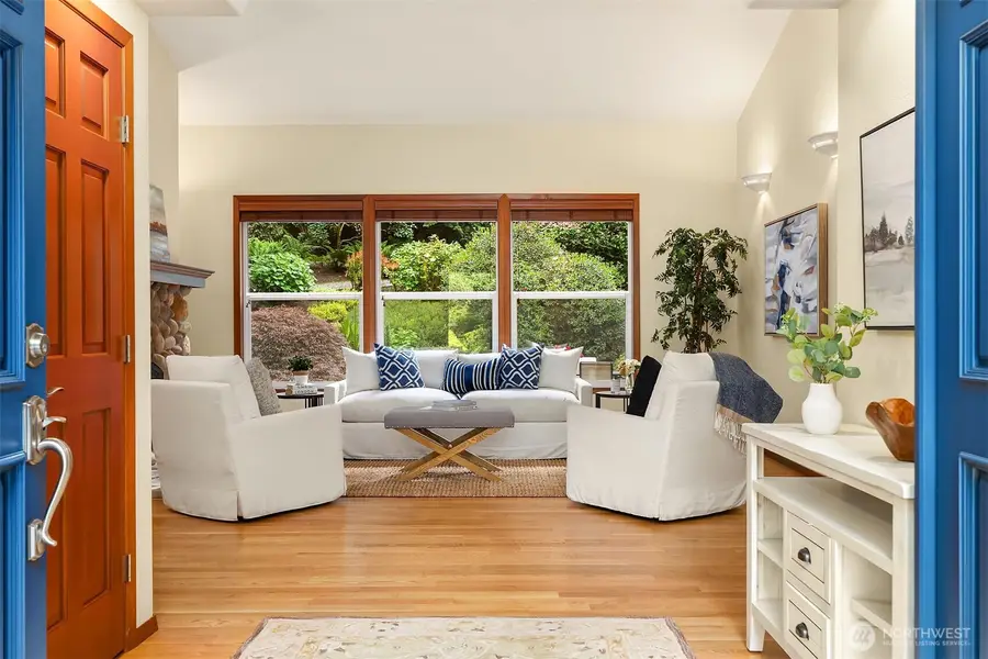 8387 NE Sumanee Place, Bainbridge Island, WA 98110 - #3