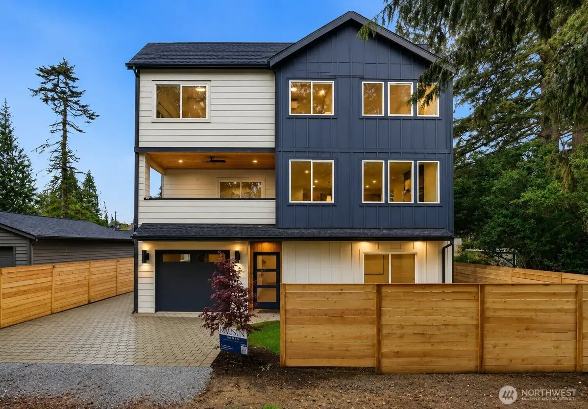 9725 Evanston Avenue N, Seattle, WA 98103 - #1