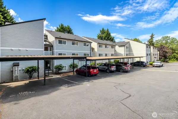15280 Macadam Road S #E104, Tukwila, WA 98188
