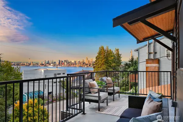 4011 SW Massachusetts Street, Seattle, WA 98116