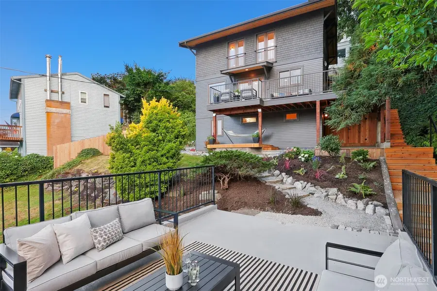 4011 SW Massachusetts Street, Seattle, WA 98116 - #3