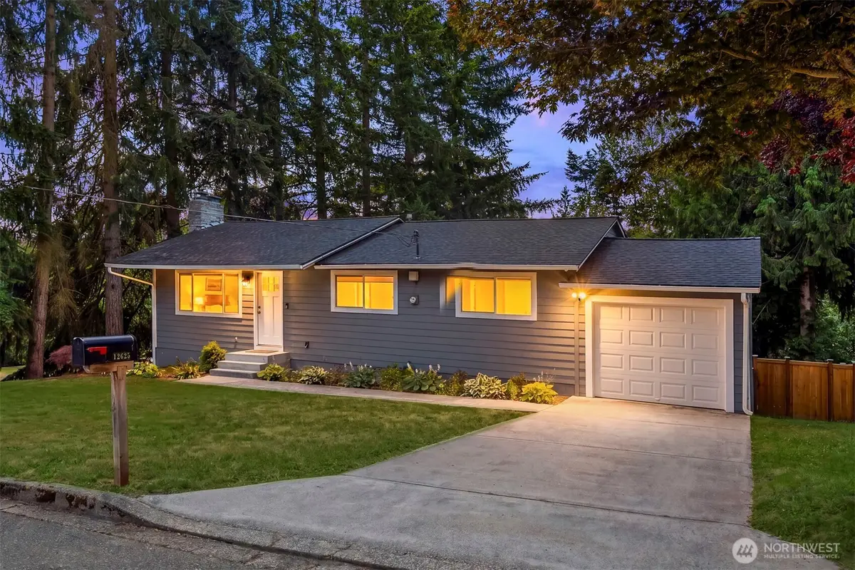 12625 169th Avenue Se, Renton, WA 98059 - #1