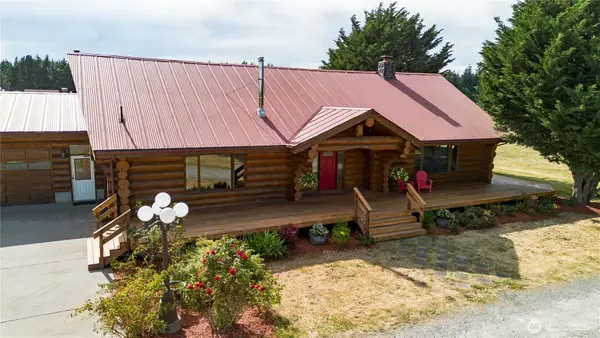 1231 Willeys Lake Rd, Ferndale, WA 98248