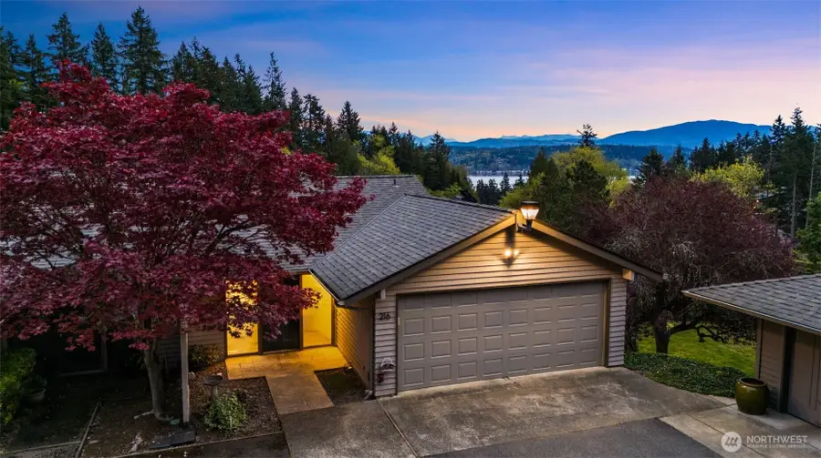 216 167th Place Ne, Bellevue, WA 98008 - #2