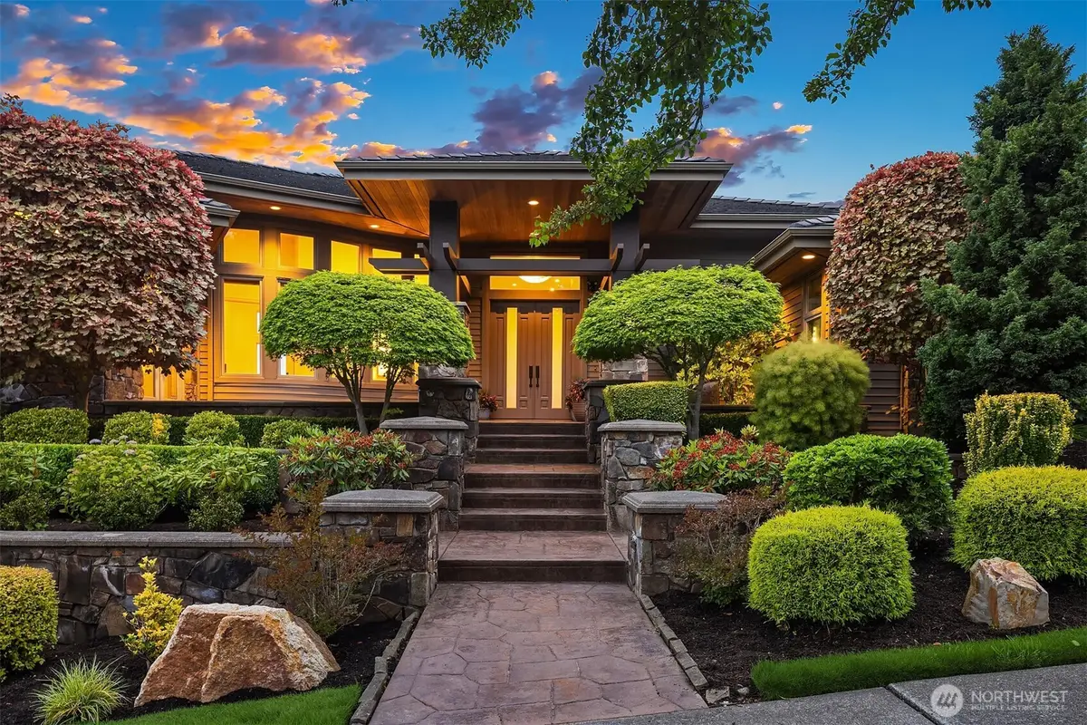 3052 NE Harrison Street, Issaquah, WA 98029 - #1