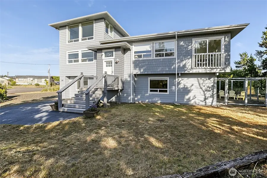 781 Camden Court Sw, Ocean Shores, WA 98569 - #3