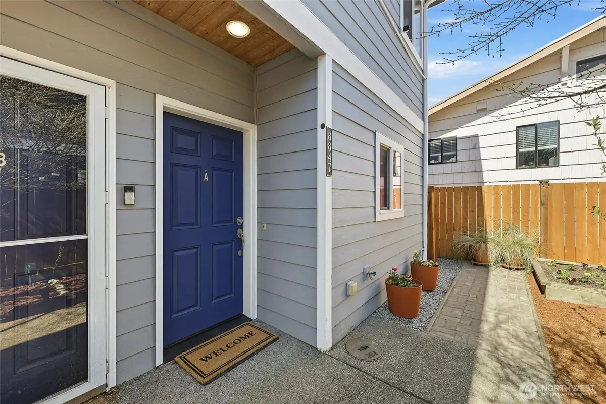 8847 9th Avenue Sw #A, Seattle, WA 98106 - #1