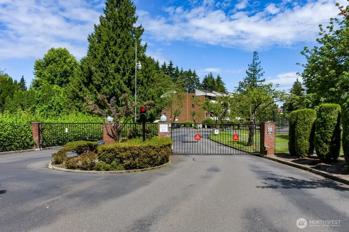 10830 Glen Acres Drive S #T9, Seattle, WA 98168 - #1