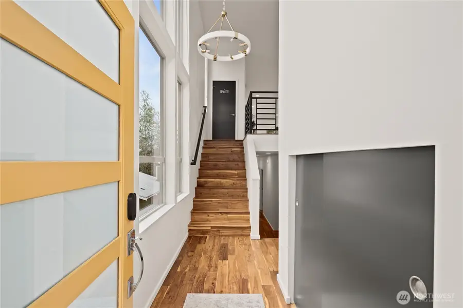 4532 51st Place Sw, Seattle, WA 98116 - #2
