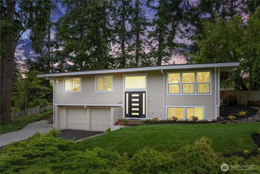 16436 SE 8th St, Bellevue, WA 98008 - #2