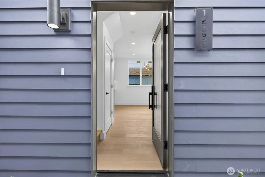 12036 Hiram Place Ne, Seattle, WA 98125 - #2