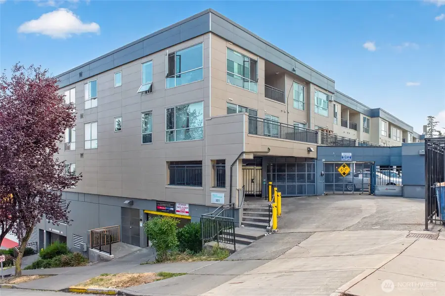 321 10th Avenue S #710, Seattle, WA 98104 - #3