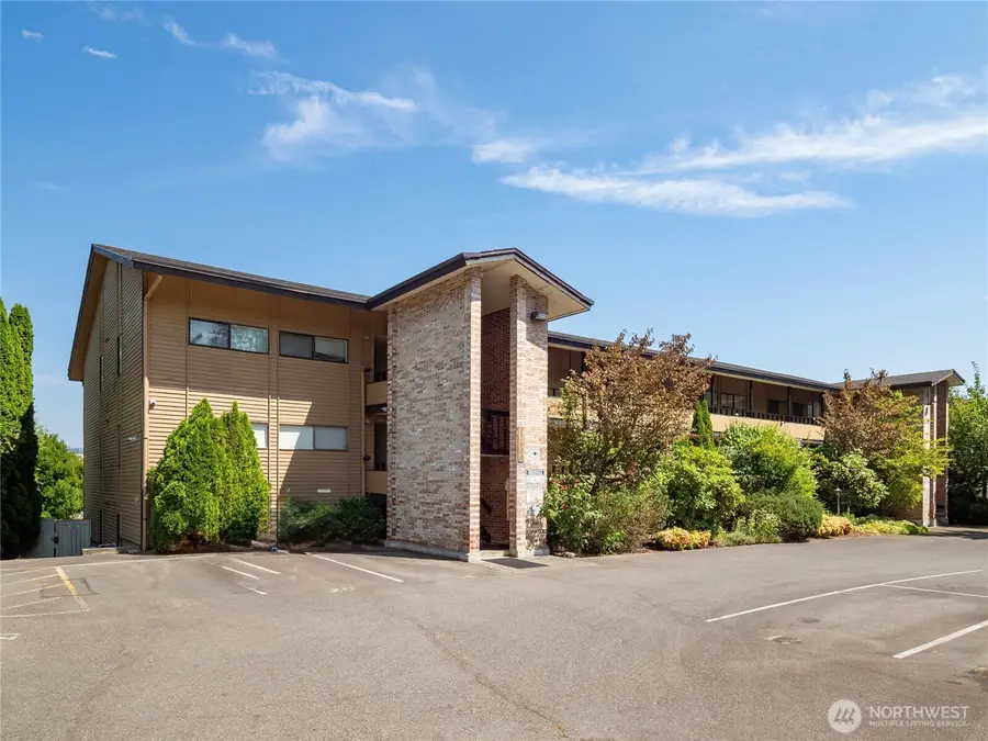 11600 Rainier Avenue S #202, Seattle, WA 98178 - #2