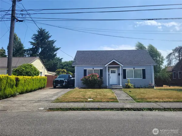 637 Macarthur Street, Tacoma, WA 98465