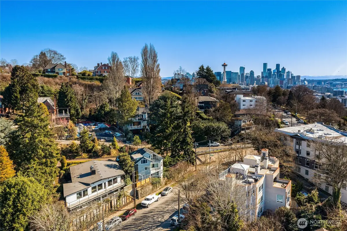 1115 8th Avenue W, Seattle, WA 98119 - #1