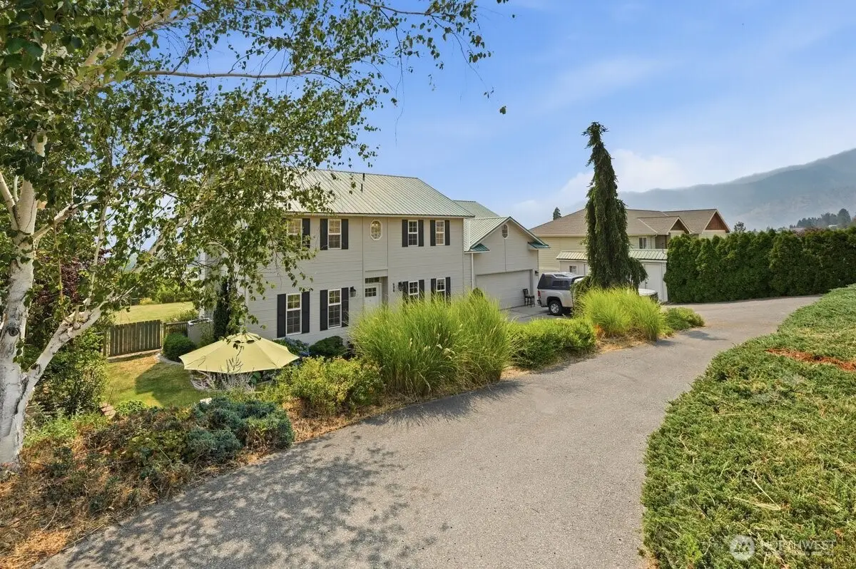 696 Green Avenue, Manson, WA 98831 - #1
