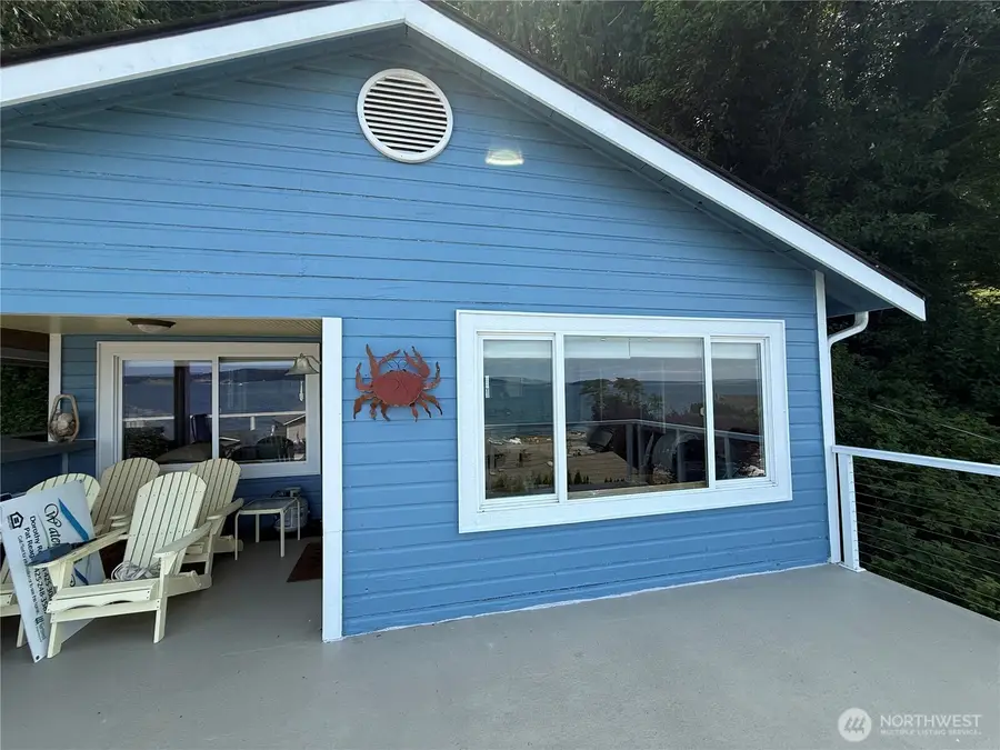 633 Maple Grove Rd, Camano Island, WA 98282 - #2
