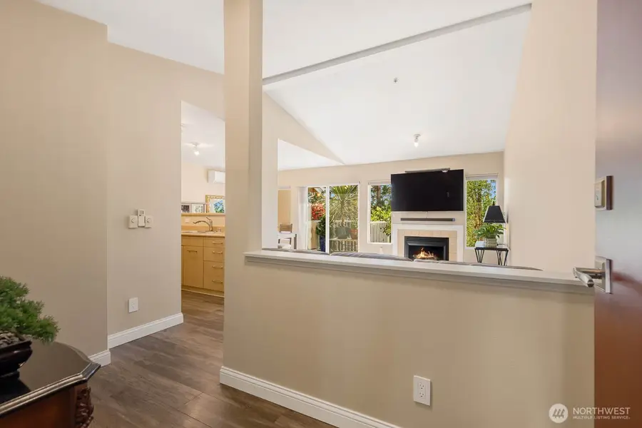 710 240th Way Se #G302, Sammamish, WA 98074 - #2