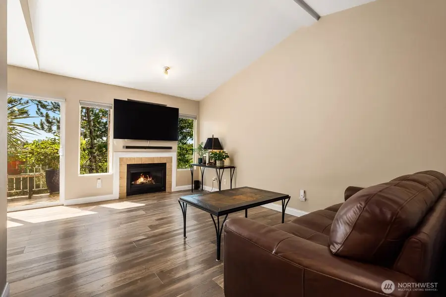 710 240th Way Se #G302, Sammamish, WA 98074 - #3