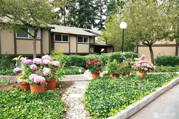 4725 176th Street Sw #H6, Lynnwood, WA 98037