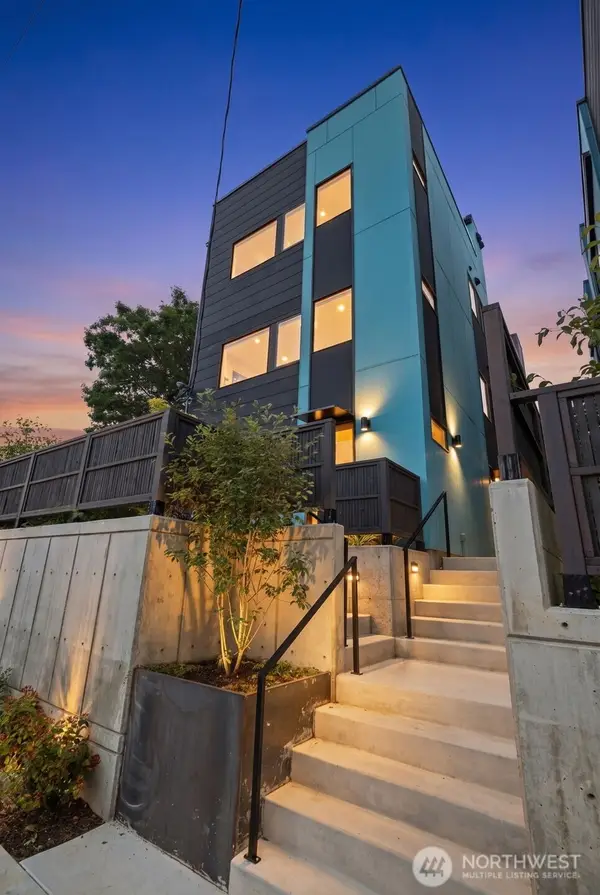 4521 35th Avenue S, Seattle, WA 98118