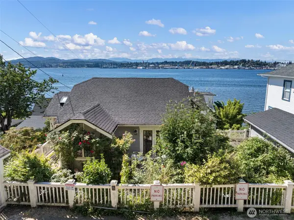 506 Perry Avenue N, Port Orchard, WA 98366