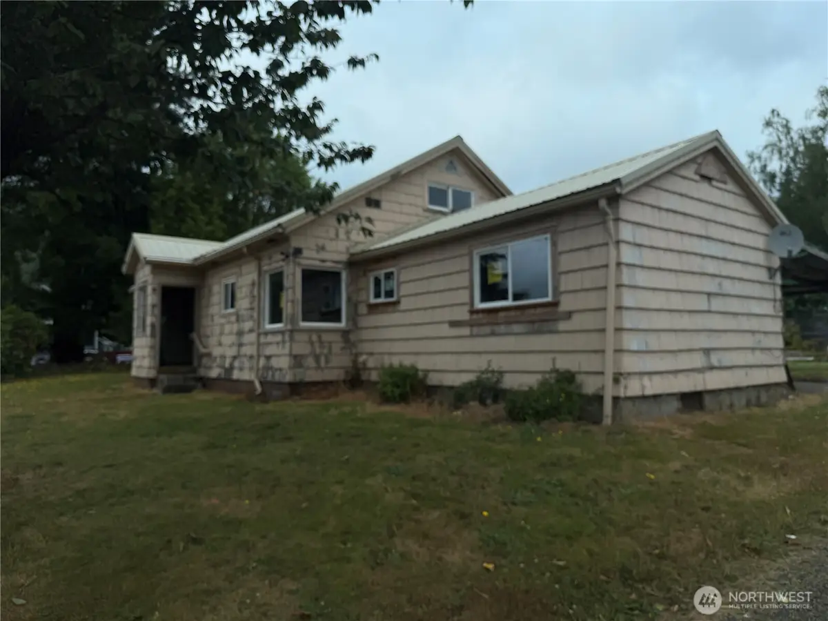 1507 Park Avenue, Raymond, WA 98577 - #1