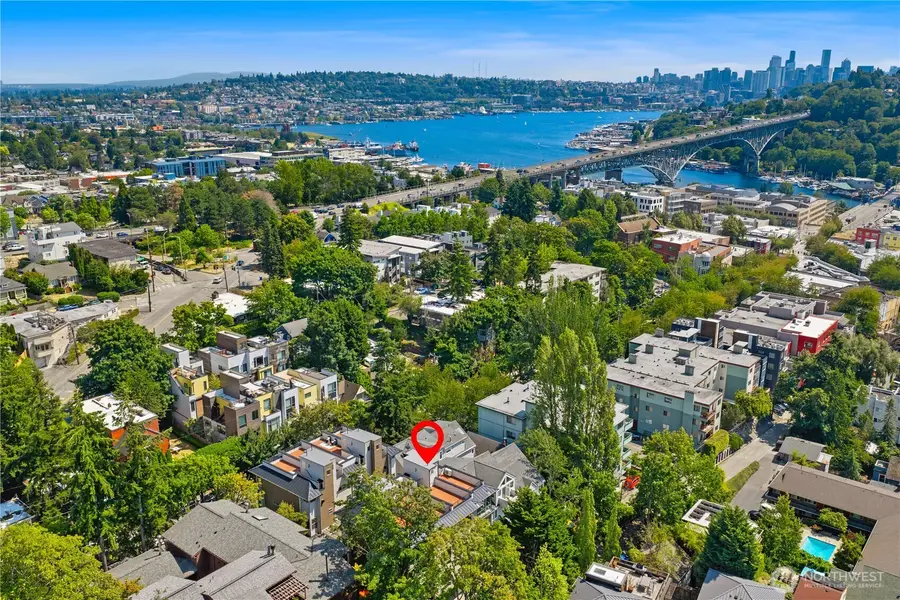 3819 Fremont Avenue N, Seattle, WA 98103 - #3