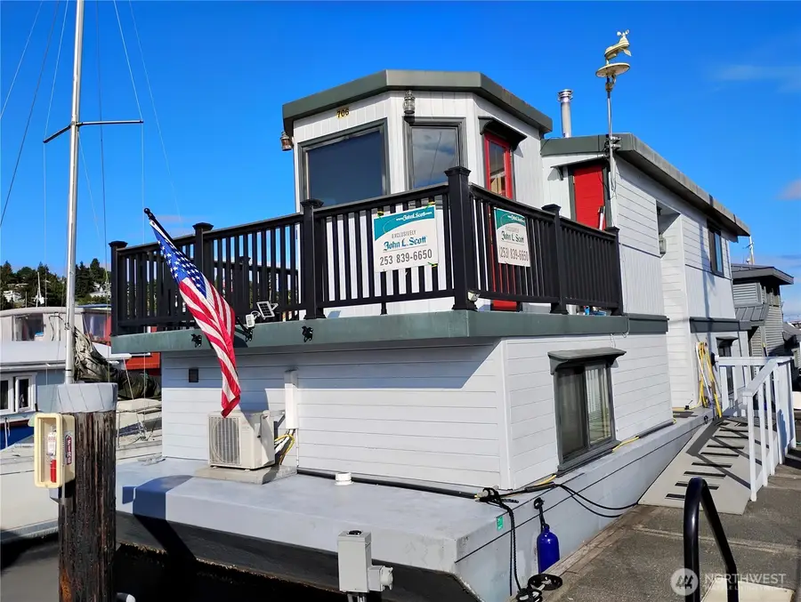 360 W Ewing Street #D-11, Seattle, WA 98119 - #2