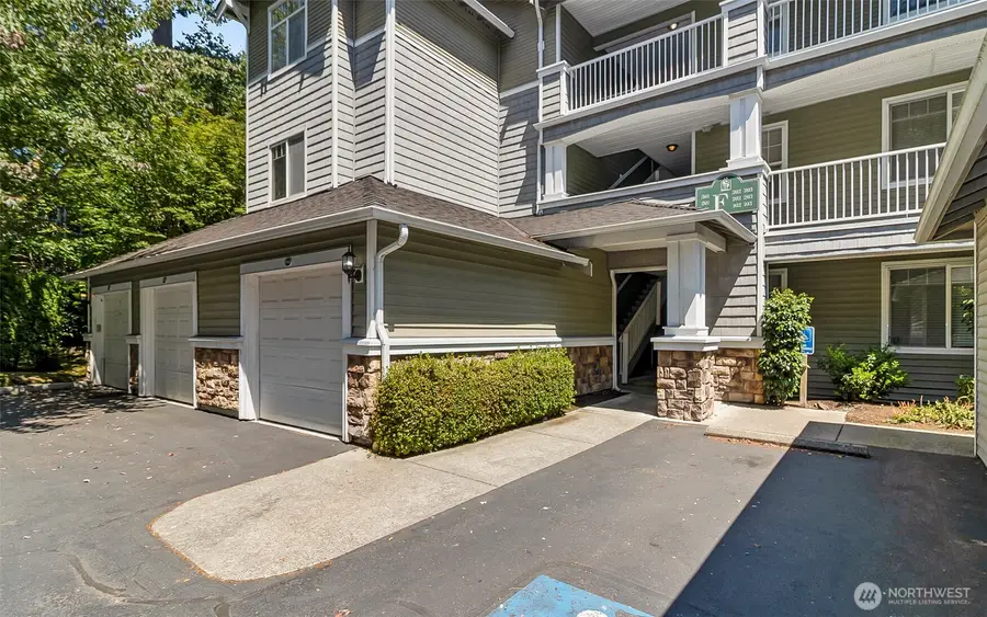 12712 Admiralty Way #F-202, Everett, WA 98204 - #3