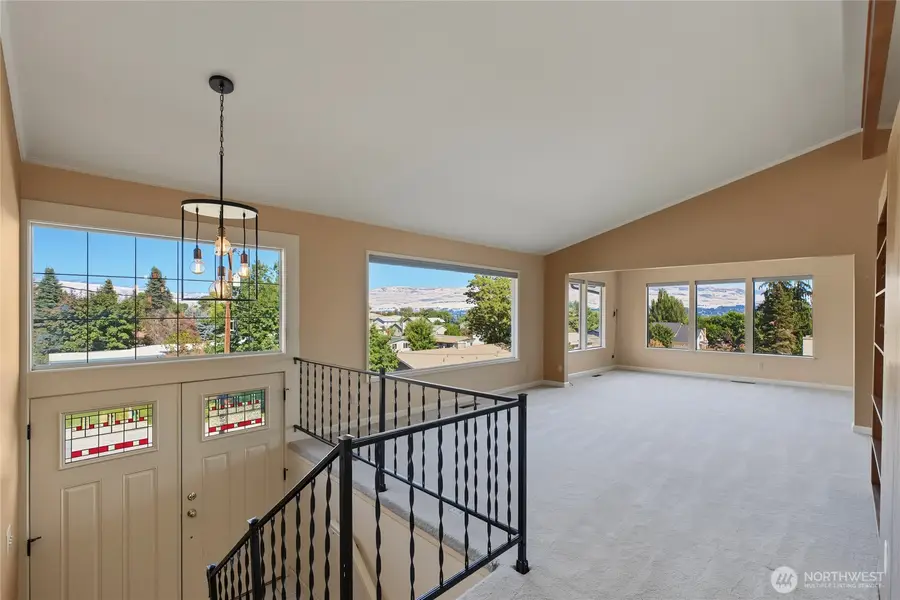 1617 Carson Lane, Wenatchee, WA 98801 - #2
