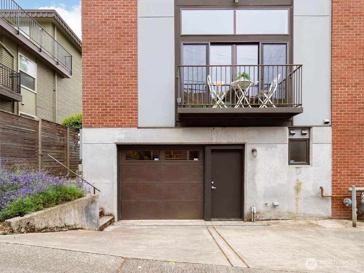 3832 S Edmunds Street Ct, Seattle, WA 98118 - #1