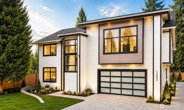 12642 NE 80th Street, Kirkland, WA 98033