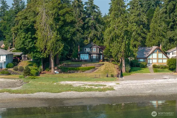 4073 Erlands Point Road Nw, Bremerton, WA 98312