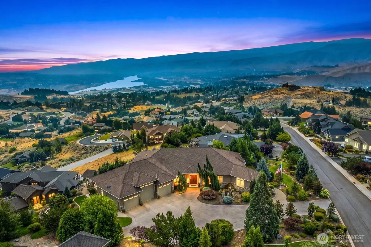 110 E Mountain Brooke Lane, Wenatchee, WA 98801 - #1