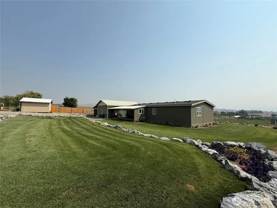 60 Alvarado Road, Tonasket, WA 98855 - #3