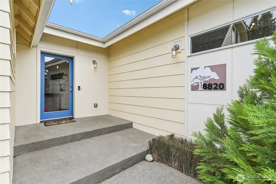 8820 24th Avenue Sw, Seattle, WA 98106 - #2