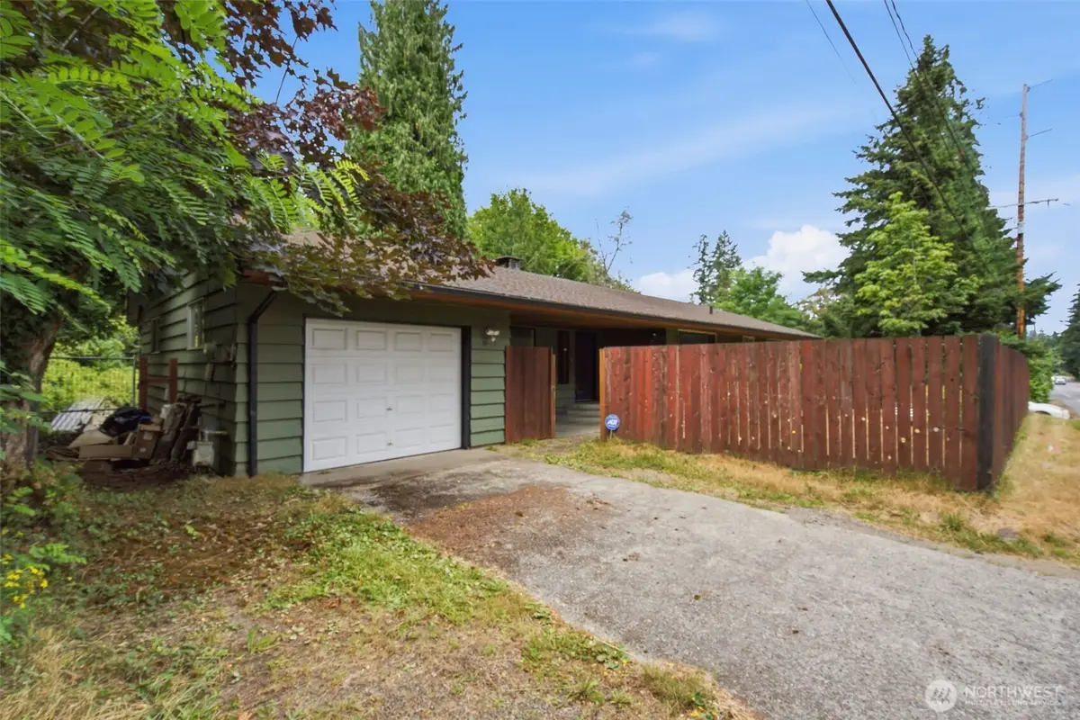 2469 Northlake Way Nw, Bremerton, WA 98312 - #1