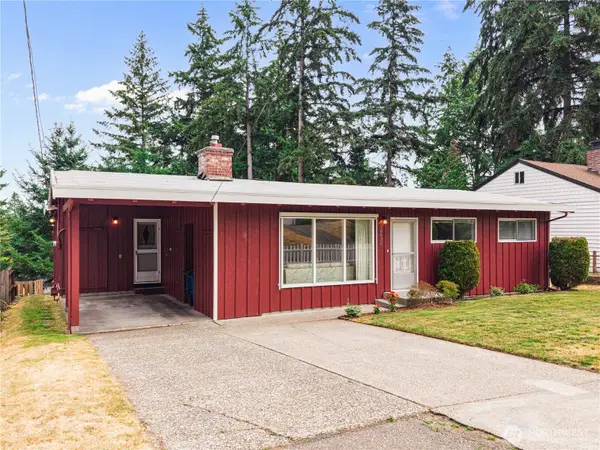 16632 15th Avenue Sw, Seattle, WA 98166