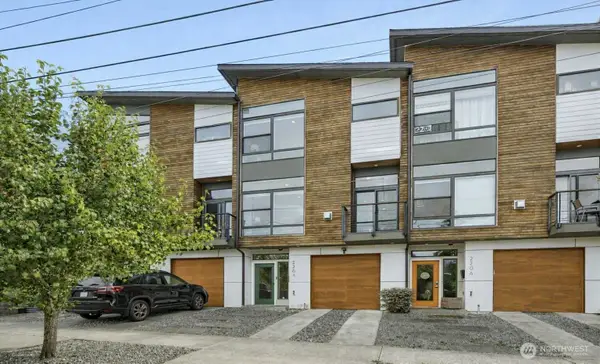 2204 N 8th Street, Tacoma, WA 98403