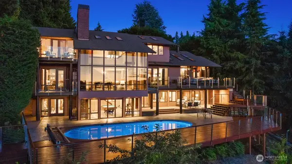 7445 SE 71st Street, Mercer Island, WA 98040