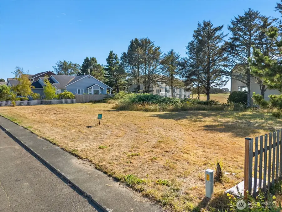 2703 Sea Crest Avenue N #9, Long Beach, WA 98631 - #3
